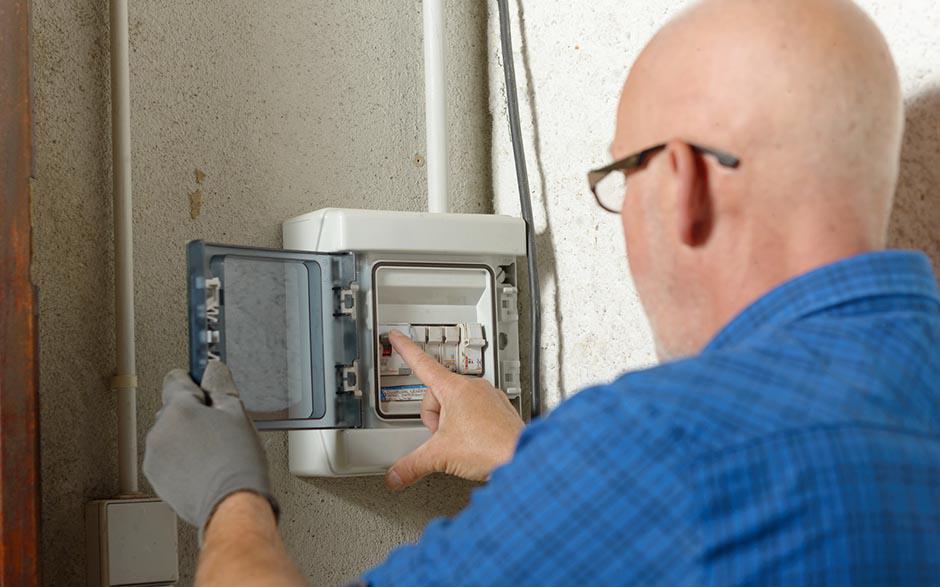 travail électricien Saint-Fargeau-Ponthierry
